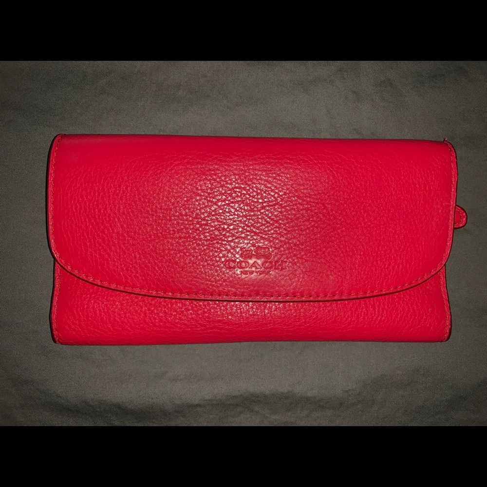 SALE TODAY! 💜Red Coach Wallet